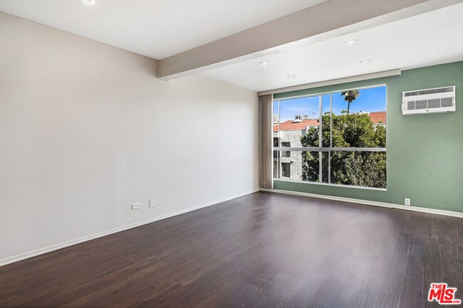 Photo - 1440 Veteran Ave Unit 507