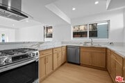 Photo - 9315 Lloydcrest Dr