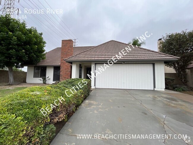 Building Photo - 8594 Rogue River Ave Rental