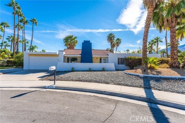 Building Photo - 1123 El Cid