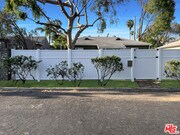 Photo - 15227 Valleyheart Dr House