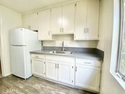 Photo - 208 S Mariposa Ave Apartment Unit 6