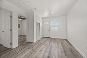 Photo - 4924 64th St