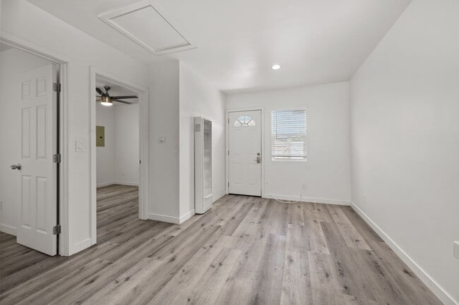 Photo - Detached 2 bed!