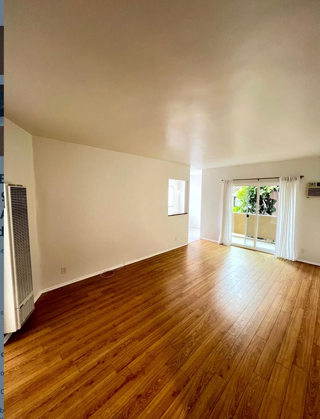 Photo - 1326 Amherst Ave Unit 8