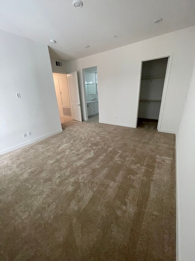 Photo - 3 Br/2bth -  GREAT PARK NEIGHBORHOOD - ONE STORY