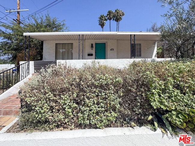 Building Photo - 4751 Lincoln Ave Rental