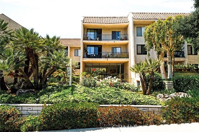 Photo - 1401 Valley View Rd Condo Unit 330