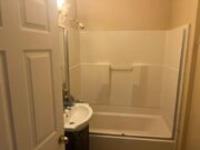 Photo - 1423 W 106th St