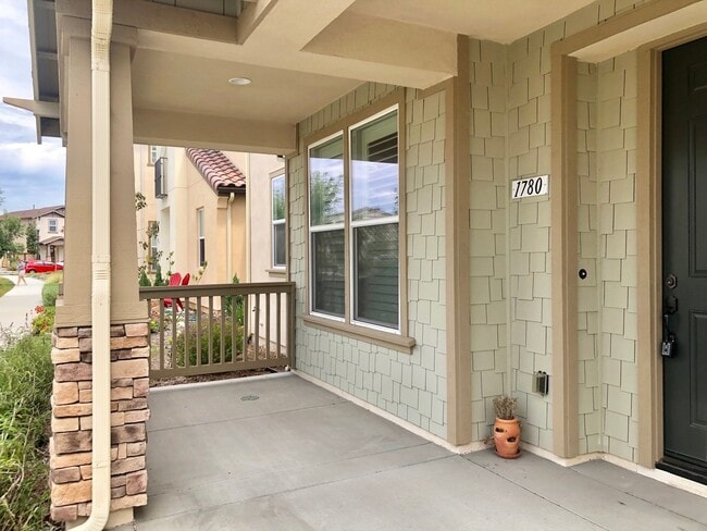 Photo - Beautiful East Ventura Home- Enclave Community
