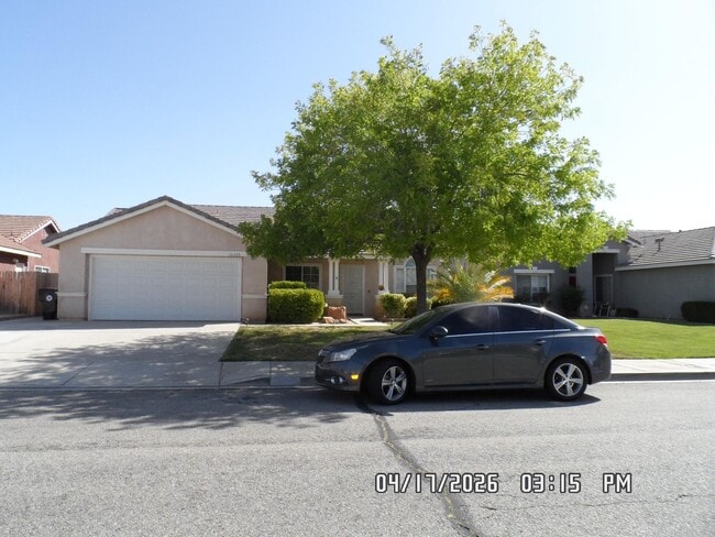 Building Photo - 3 Bedrooms, 2 Bathrooms, approx. 1392 sq. ft., 2 Car Garage, Covered Patio, Fenced, Play house,