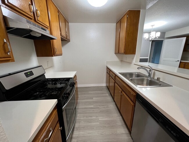 Photo - 14615 Burbank Blvd Unit 201