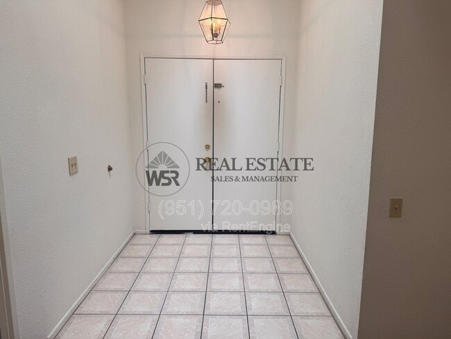Photo - 16221 Jackson Dr
