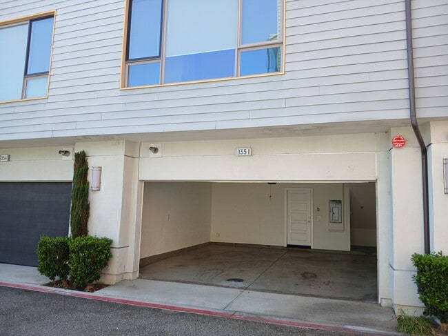 Photo - 135 W Live Oak Ave Unit J