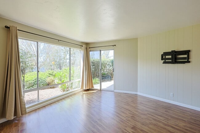 Photo - 5708 Baltimore Dr