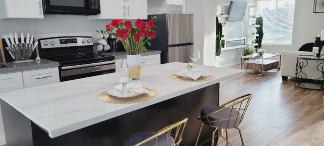 Photo - 532 Cesar E Chavez Pky Unit A