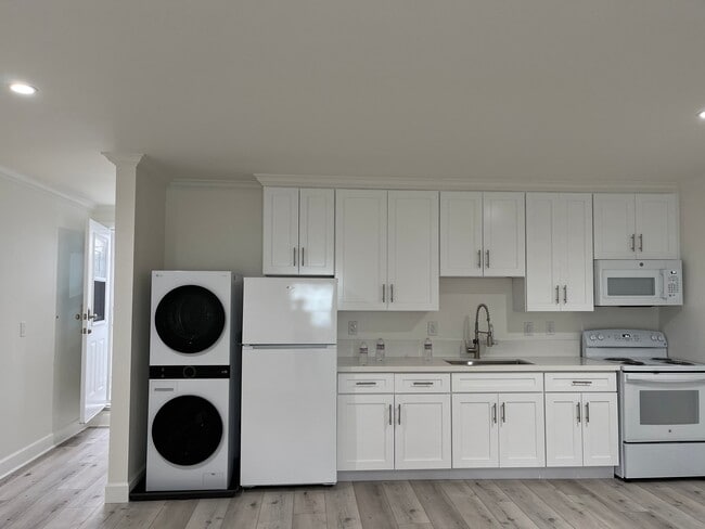 Photo - 5331 E Brittain St