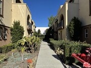 Photo - 5756 Spring St