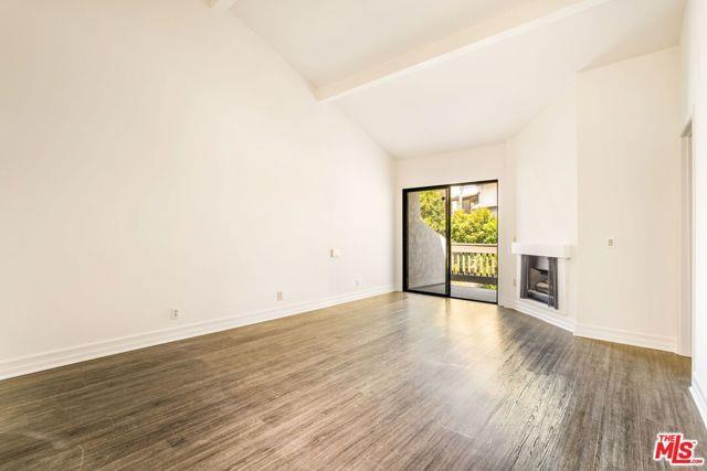 Building Photo - 1559 Palisades Dr Rental