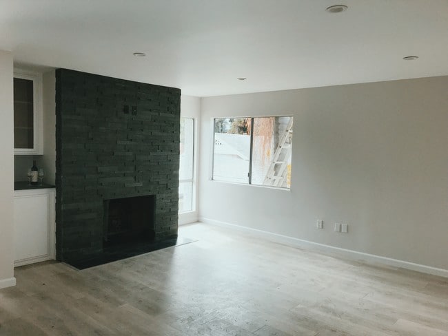 Photo - 1319 23rd St Unit A