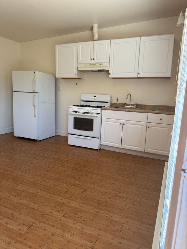 Cute 1Bd 1 Ba Unit in NE Santa Maria - Cute 1Bd 1 Ba House Unit in NE Santa Maria