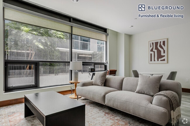 Building Photo - 110 W Ocean Blvd Rental