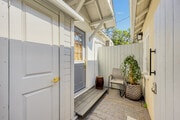 Photo - 2100 Rose Villa St