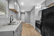 Photo - 1629 W 37th St House