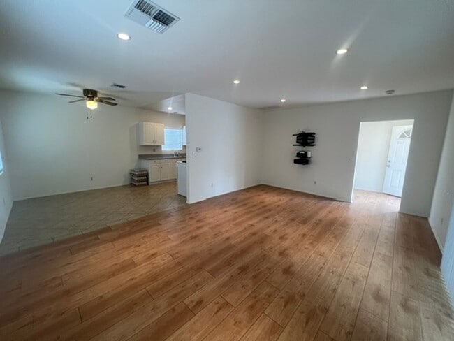 Photo - For Lease – Charming 2 Bedroom, 1 Bathroom Guest House in Prime Northridge Location