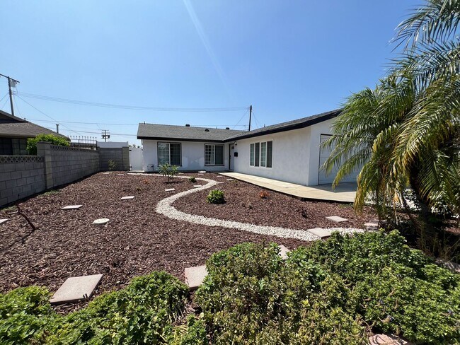 Photo - Charming 3 bed/ 2 bath home in El Monte!!
