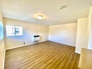 Photo - 1530 Locust Ave Unit D