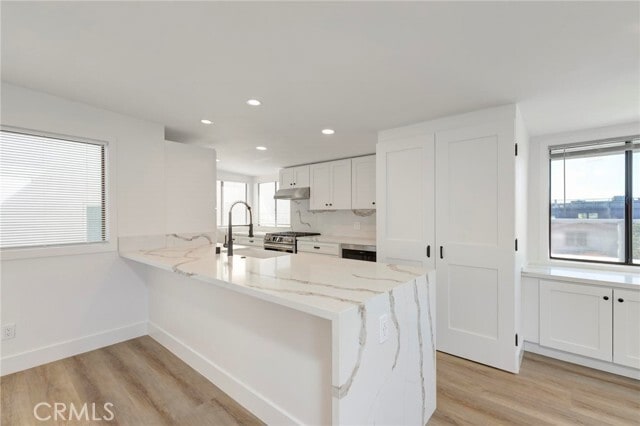 Photo - 1090 Loma Dr