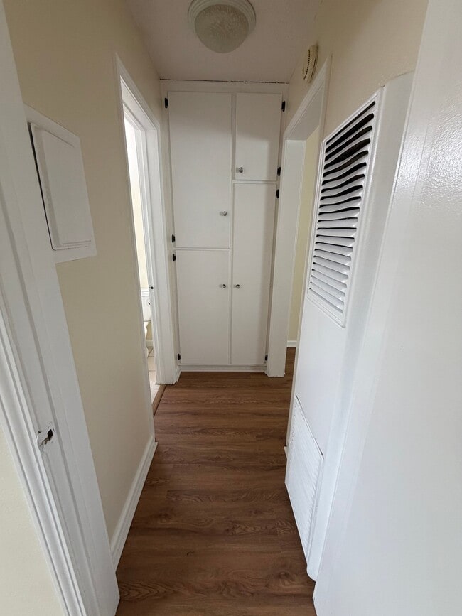 Photo - 7737 Bright Ave