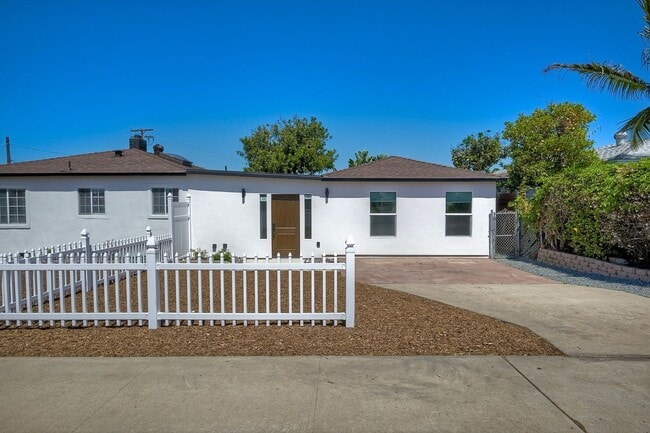 Photo - 199 Twin Oaks Cir