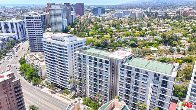 Building Photo - 10535 Wilshire Blvd Unit 1411 Rental