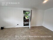 Photo - 161 1/2 N Hoover St- House