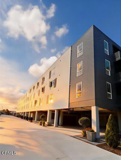 Building Photo - 18900 Parthenia St Unit 101