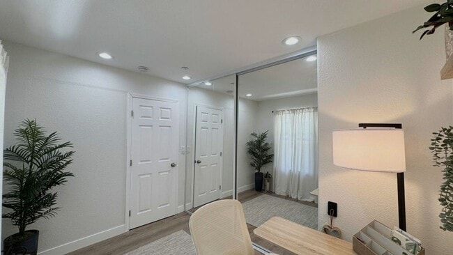 Photo - Beautiful Tri-Level 3BD/2BA Townhome in Greystone at Eastlake – Eastlake Chula Vista