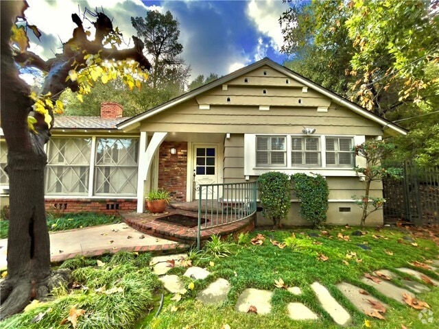 Building Photo - 3167 Laurel Canyon Blvd Rental
