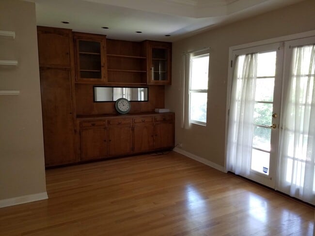 Photo - 1315 E Barkley Ave