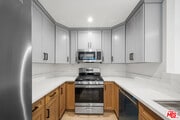 Photo - 323 N Avenue 52