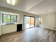 Photo - 3Bd/2.5Ba 2 Story House in Shadowridge!