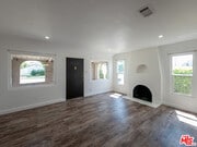 Photo - 723 W Doran St House
