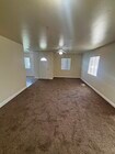 Photo - 728 W 56th St