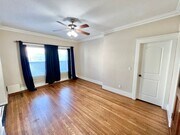 Photo - Charming Vintage 1-Bedroom Near Downtown L... Condo Unit 209
