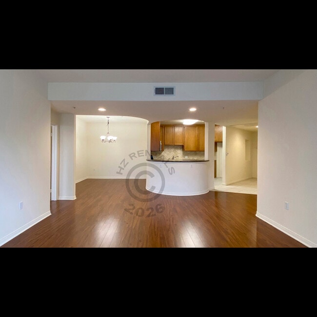 Photo - 12140 Moorpark St