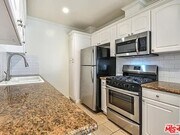 Photo - 1112 N Olive Dr Unit 6