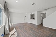 Photo - 20300 Vanowen St