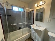 Bath - 1753 Silver Lake Blvd Apartments Unit 1753