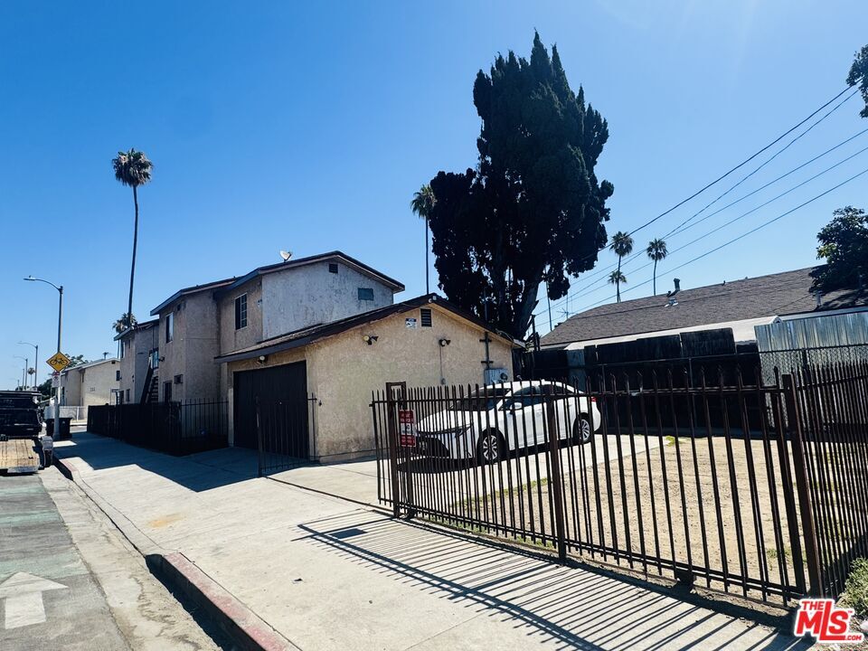 Photo - 7704 S Grand Ave